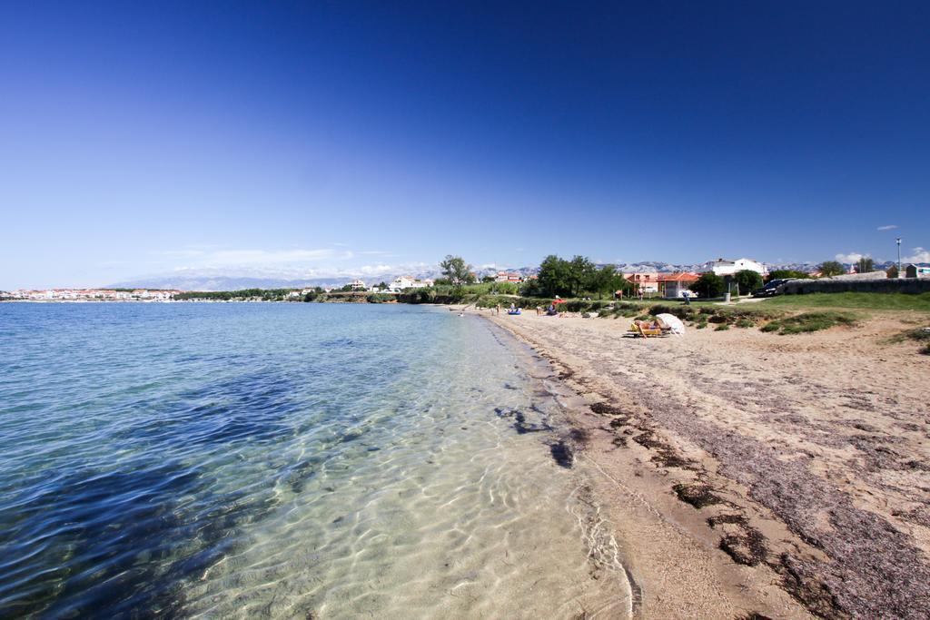 Apartments Cecilija Povljana Buitenkant foto